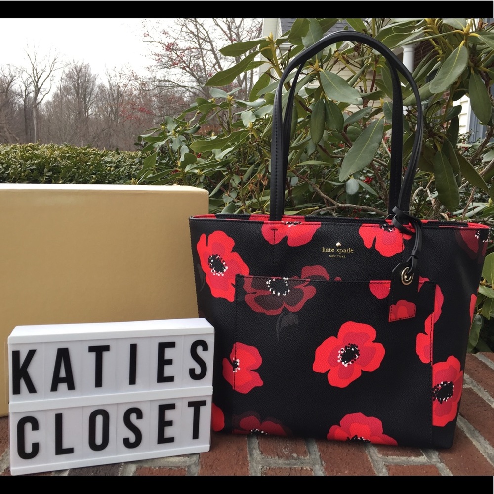 NWT KATE SPADE! ♠️